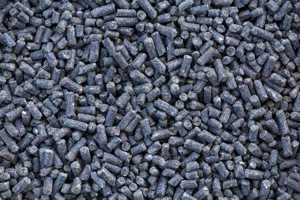 chicken manure - best fertilizer for pumpkins