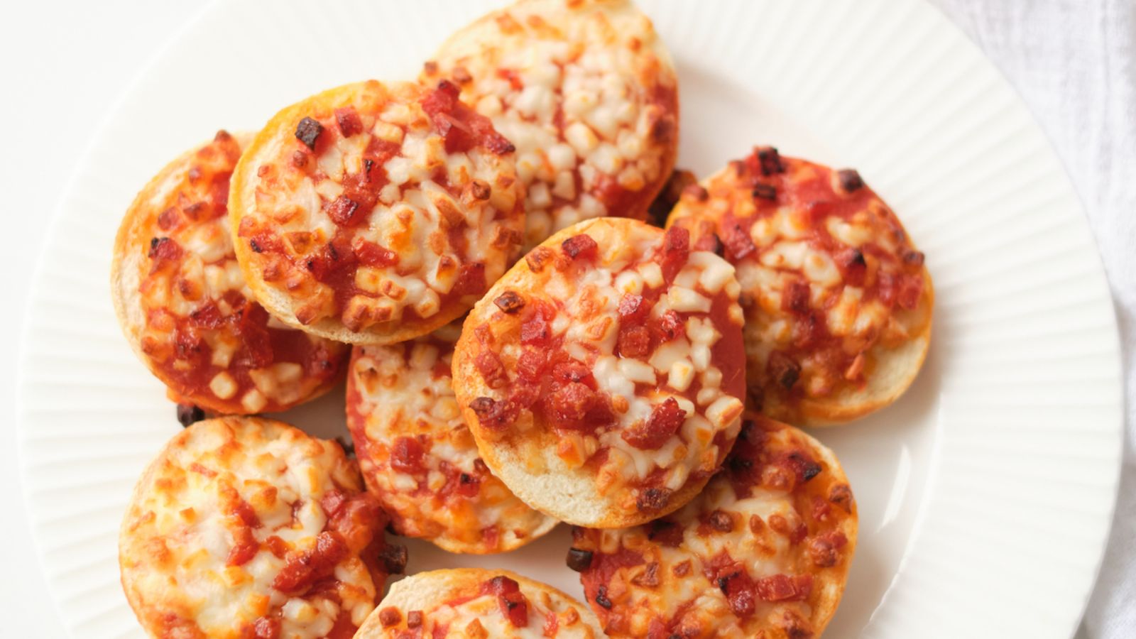 Air Fryer Bagel Bites