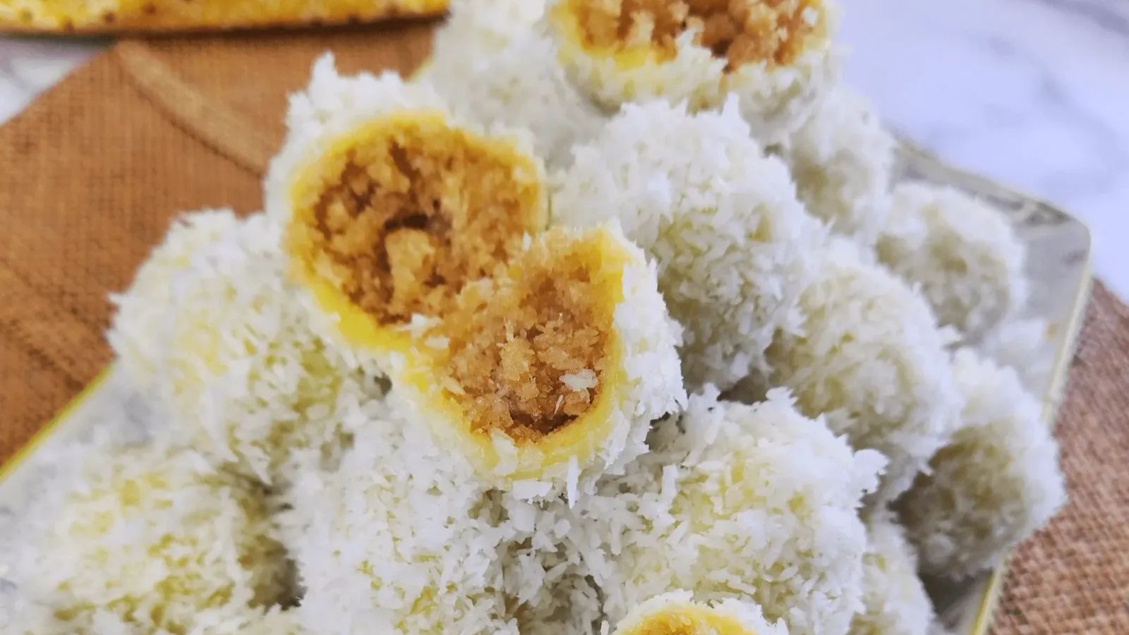 Thai Coconut Balls