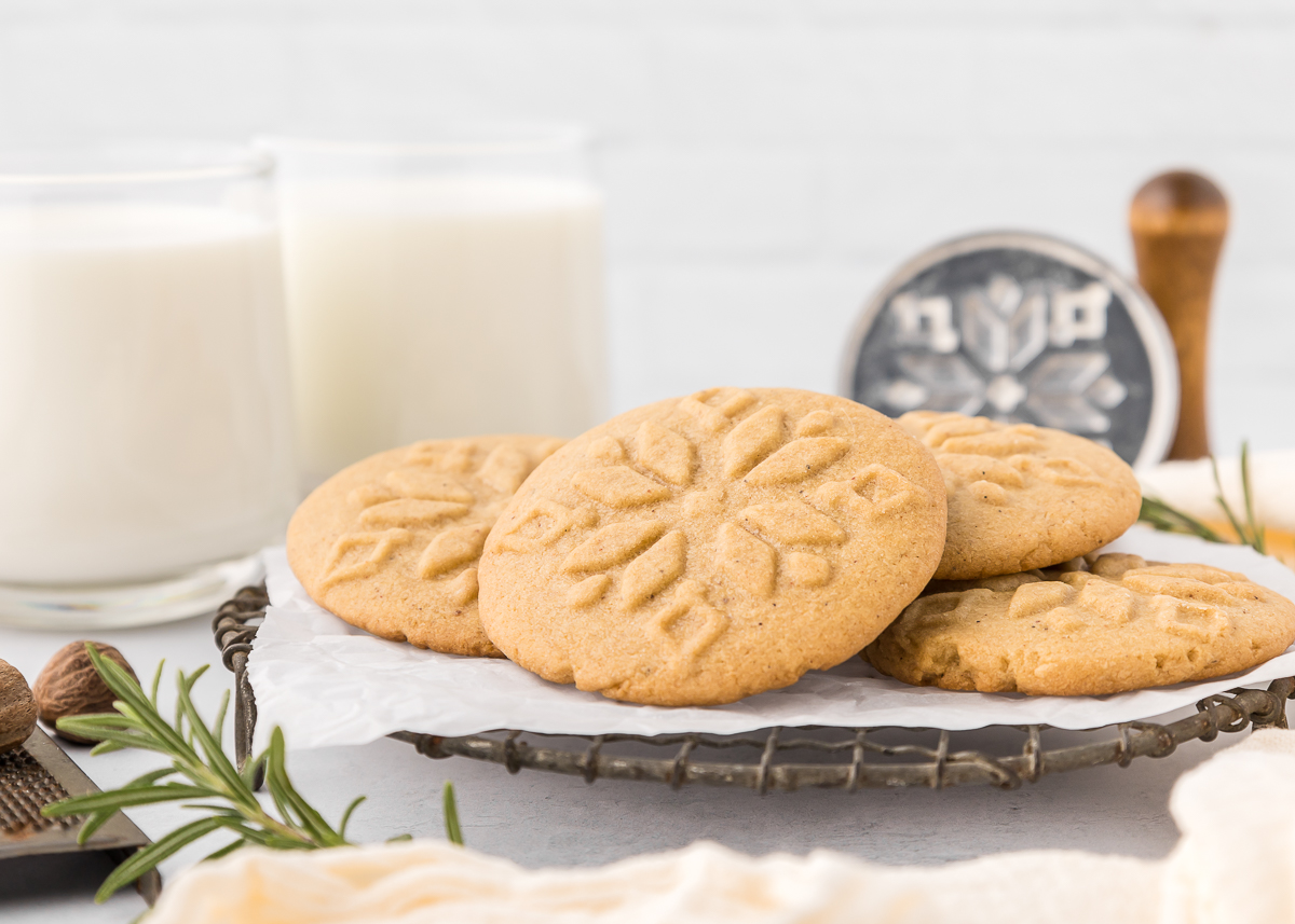 Nutmeg Cookies