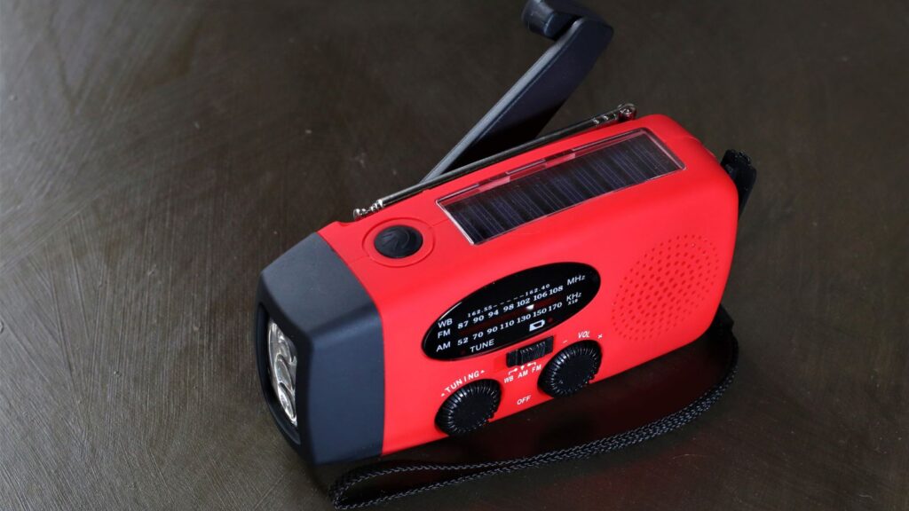 hand crank radio