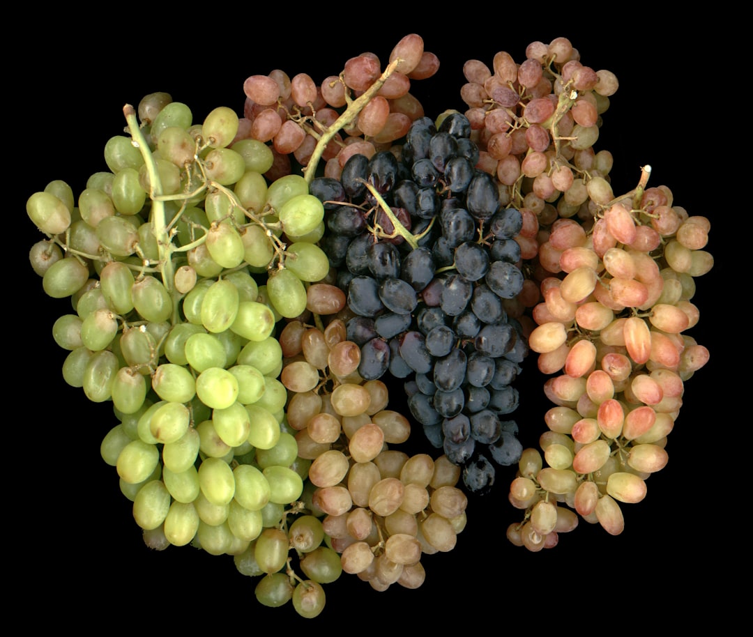 a group of green grapes