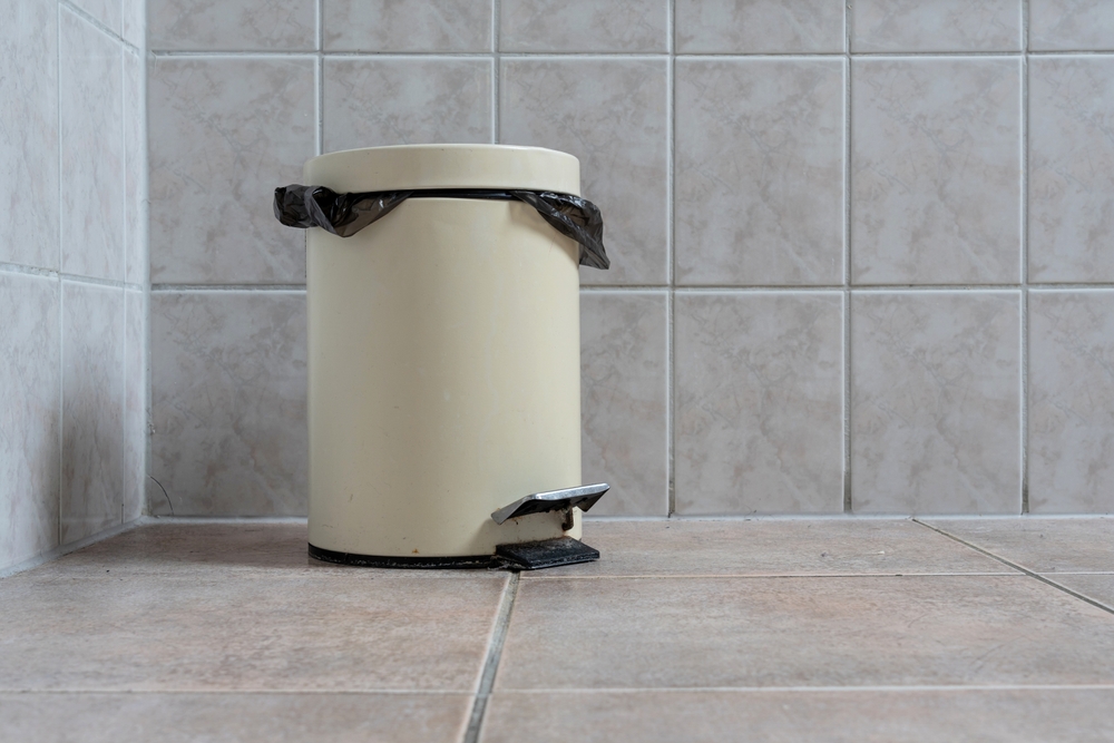 bathroom bin