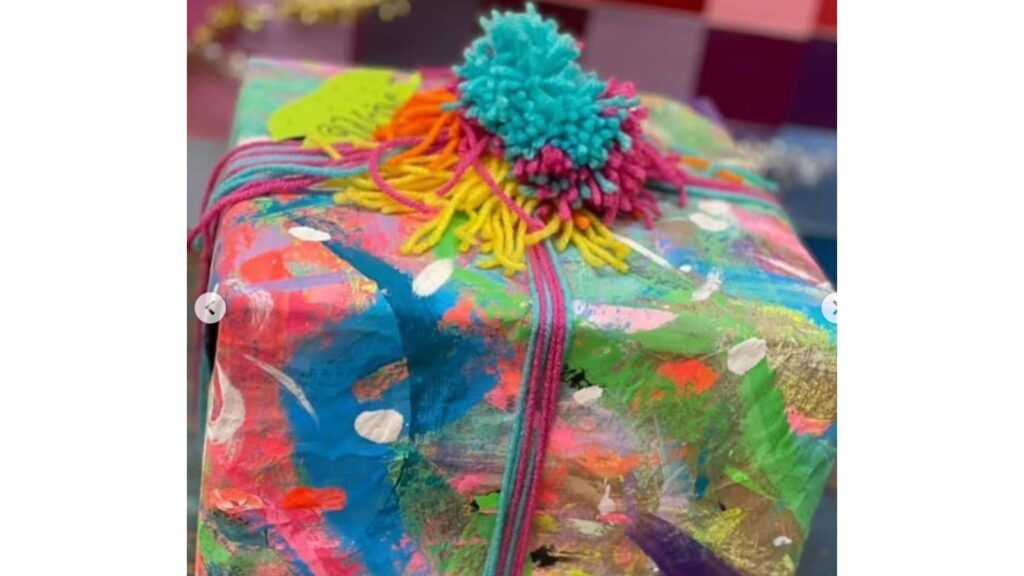 wrapping in kids paintings