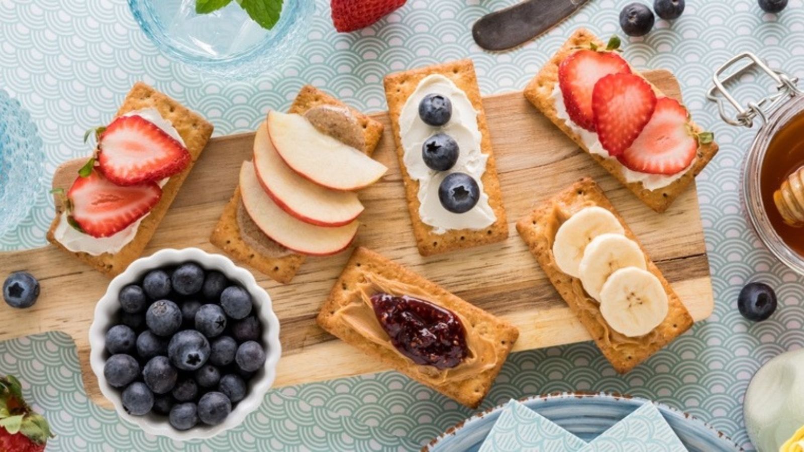crackers and fruit